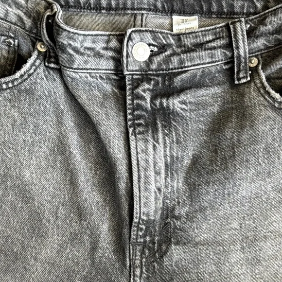 H&M & Denim Light Gray Denim Jeans - Picture 4 of 5